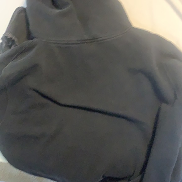 Don’t like the neck line - Picture 2 of 3